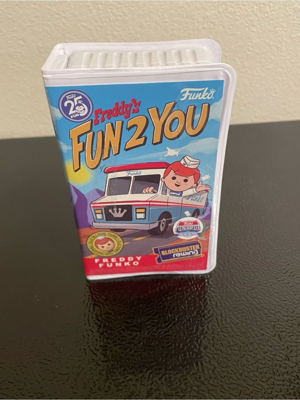Funko Freddy's FUN2YOU Collectible Case - White, Blue & Red